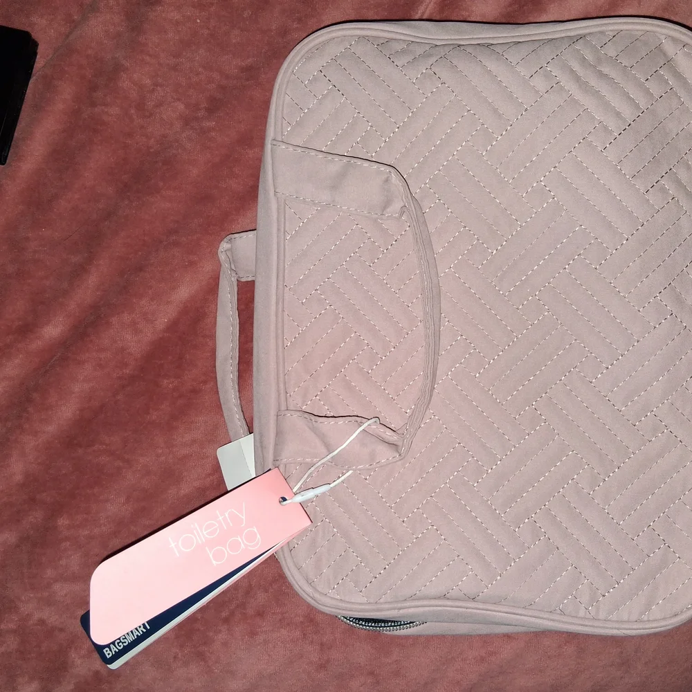 Hanging Beige Travel Organizer